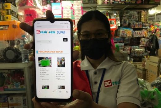 Belanja di Dupak Grosir Surabaya Bisa Online, Klik DGrosir.com - GenPI.co JATIM