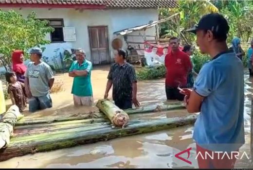 Banjir Melanda Jember, 6 Lokasi Terdampak Banjir - GenPI.co JATIM