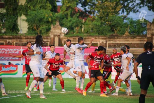 Liga 1, Bali United vs Arema FC 2-1, Singo Edan Gagal Menang - GenPI.co JATIM