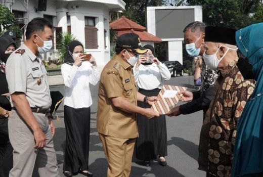 Pemkot Malang Serius Kasih Sertifikasi Halal ke UMKM, Lihatlah - GenPI.co JATIM
