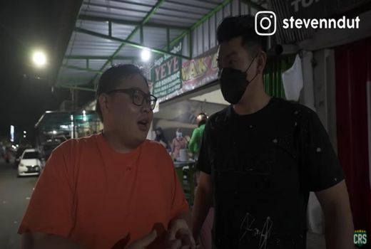 Crazy Rich Surabaya Kenang Masa Lalu di Mak Yeye - GenPI.co JATIM