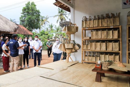 UMKM Binaaan BRI ini Ubah Daun Pandan jadi Produk Menarik - GenPI.co JATIM