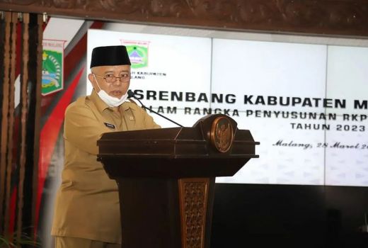 Pengumuman, Jelang Ramadan, Bupati Sanusi Tutup Tempat Hiburan - GenPI.co JATIM