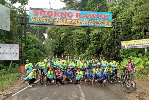 Junrejo Cycling Club, Gowes Seru Kampanyekan Pola Hidup Sehat - GenPI.co JATIM