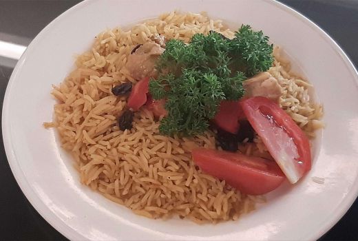 Rekomendasi Buka Bersama Hotel Surabaya, Menunya Beragam - GenPI.co JATIM