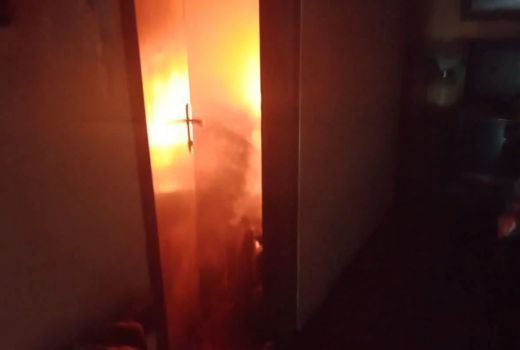 Studio Foto di Jalan Gundih Surabaya Terbakar, Lantai 2 Hangus - GenPI.co JATIM