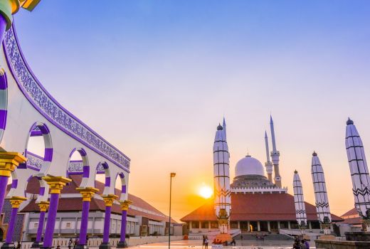 Jadwal Buka Puasa Surabaya, Banyuwangi dan Blitar 8 Apri 2022 - GenPI.co JATIM
