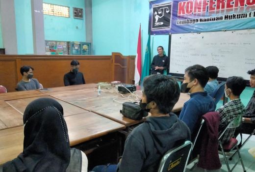 Bukan 11 April, Mahasiswa Surabaya Pilih Demo Pada Tanggal ini - GenPI.co JATIM