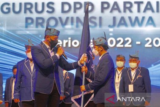 Emil Dardak Ketua DPD Demkorat Jatim, Berikut Susunan Pengurusnya - GenPI.co JATIM