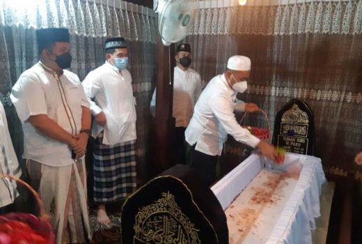 Tradisi Malam Selawe di Gresik Dibuka Lagi Usai Absen 2 Tahun - GenPI.co JATIM