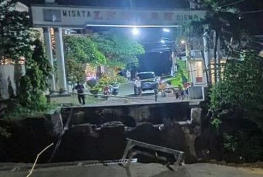 Jembatan Lembah Dieng Malang Terputus Total - GenPI.co JATIM