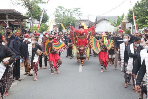 Tradisi Barong Ider Bumi di Banyuwangi, Kesenian Menyambut Syawal - GenPI.co JATIM