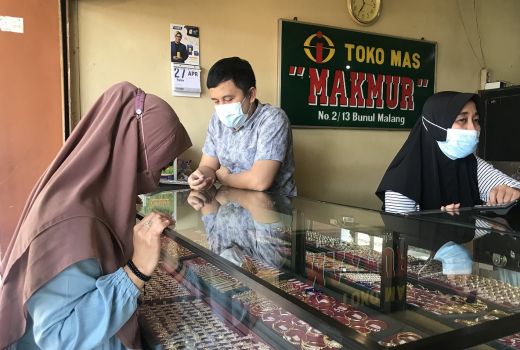 Pascalebaran Warga Kota Malang Berbondong-bondong Jual Emas - GenPI.co JATIM
