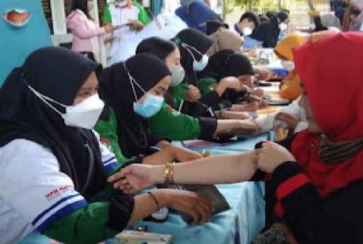 Edukasi Kesehatan, Mahasiswa Unair Bentuk Komunitas Care P Mu - GenPI.co JATIM