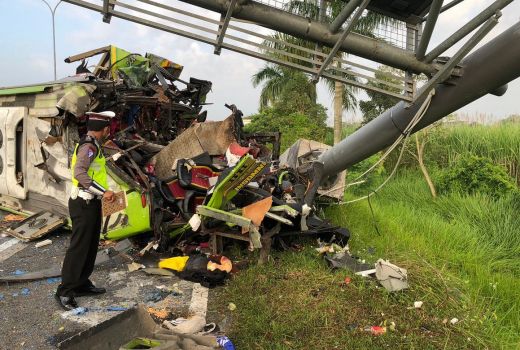 1 Korban Kecelakaan Tol Sumo Rencana Dipindah ke Surabaya - GenPI.co JATIM