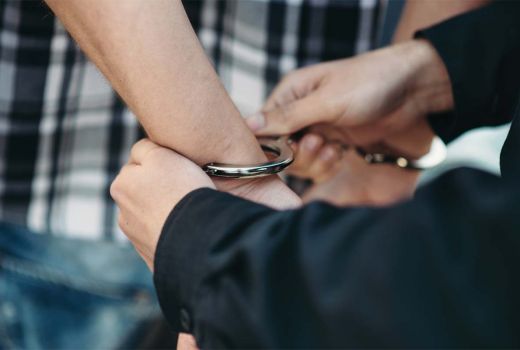 Pria ini Benar-Benar Nekat, Masuk Masjid Gasak 2 Mikser - GenPI.co JATIM