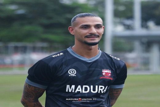 Mantan Pemain Persela Ikut Trial di Madura United - GenPI.co JATIM