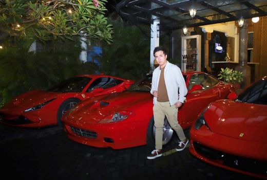 Supercar Crazy Rich Surabaya Berjejer, Padahal Hanya Makan Pecel - GenPI.co JATIM