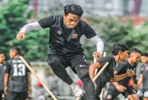 Deltras Sidoarjo Datangkan Nama Besar, Lini Belakang Kian Kokoh - GenPI.co JATIM