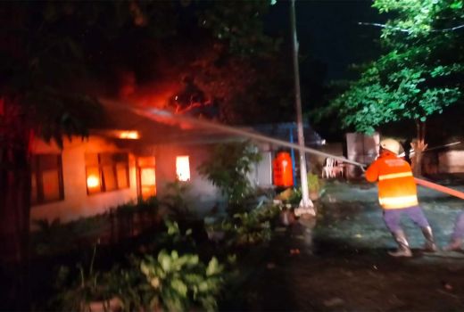 Penyebab Kebakaran Puskesmas Tanah Kali Kedinding Belum Diketahui - GenPI.co JATIM