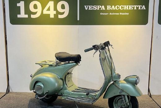 Vespa Crazy Rich Surabaya Ambil Bagian di Vespa World Day 2022 - GenPI.co JATIM