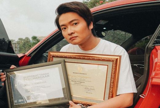 Keren! Melvin Tenggara Dapat 2 Penghargaan Sekaligus - GenPI.co JATIM