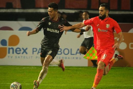 Madura United Kalah Atas Borneo FC, Fabio Tetap Puji Fisik Pemain - GenPI.co JATIM