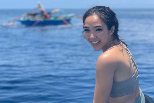 Bidadari Surabaya, Kecantikannya Buat Semua Terhipnotis - GenPI.co JATIM