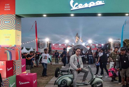Crazy Rich Surabaya Takjub Ikut Vespa World Days 2022 - GenPI.co JATIM
