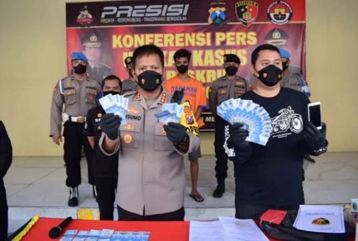 Polres Sidoarjo Tangkap Pengedar Uang Palsu, Warga Sudah Geram - GenPI.co JATIM