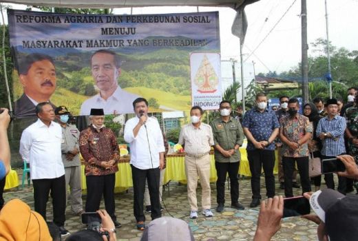Kunjungi Malang, Menteri ATR/BPN Janji Tuntaskan Konflik Agraria - GenPI.co JATIM