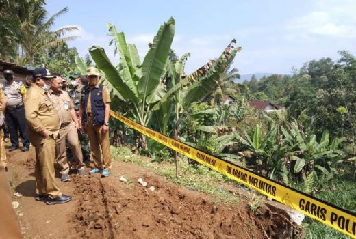 Longsor Terjadi di Tulungagung, Bupati Sampaikan Pesan Penting - GenPI.co JATIM