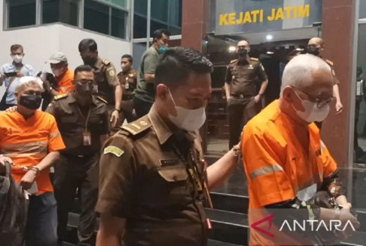 Rugikan Negara Miliaran, Pimpinan Bank Jatim Jember Tersangka - GenPI.co JATIM