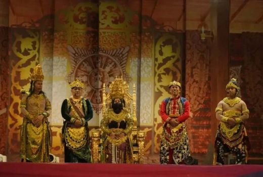 Wali Kota Mojokerto Totalitas Bawakan Peran Ratu Majapahit - GenPI.co JATIM
