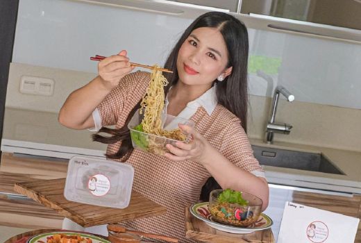 Bidadari Surabaya Dikenal Food Blogger, Ulasannya Bikin Ngiler - GenPI.co JATIM