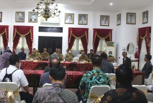 PT INKA Siap Jadikan Contoh Sarangan Wisata Ramah Lingkungan - GenPI.co JATIM