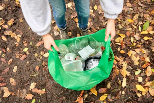 DLH Surabaya Tegur Penggunaan Kantong Plastik ke Gerai Bandel - GenPI.co JATIM