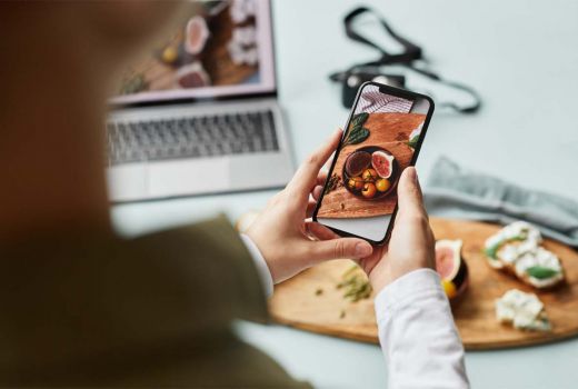 Tips Memotret Pakai Telepon Selular, Hasilnya Seperti Profesional - GenPI.co JATIM