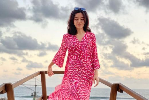 Cantik Memukau, Bidadari Surabaya ini Juga Punya Suara Merdu - GenPI.co JATIM