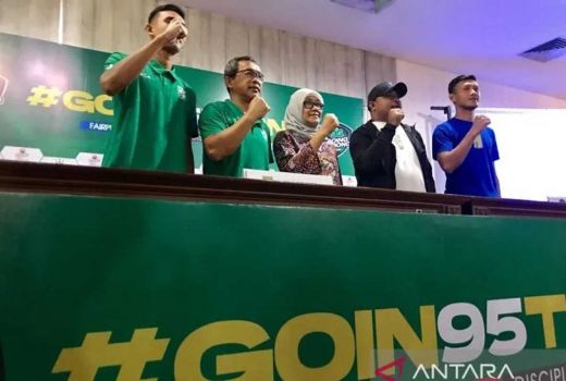 Aji Santoso Turunkan Semua Pemainnya Saat Lawan PSIM - GenPI.co JATIM