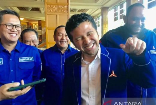 Emil Dardak, Tokoh Muda yang Miliki Potensi Besar di Pilkada 2024 - GenPI.co JATIM