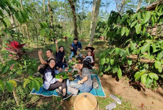 Staycation Tak Biasa, Hotel Tugu Malang Ajak Keliling Kebun Kopi - GenPI.co JATIM