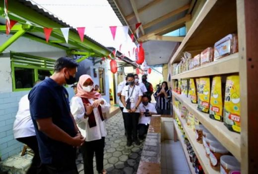 Keren! Di Banyuwangi Ada Gang Sempit Disulap jadi Pusat Oleh-Oleh - GenPI.co JATIM