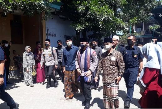 Doa untuk Kapolri dari Ulama Kediri, Jenderal Sigit Sosok Tegar - GenPI.co JATIM