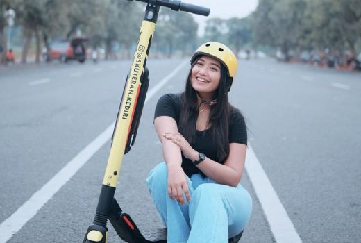 Aura Kecantikannya Menyihir, Pesona Bidadari Kediri Bikin Jatuh Hati - GenPI.co JATIM