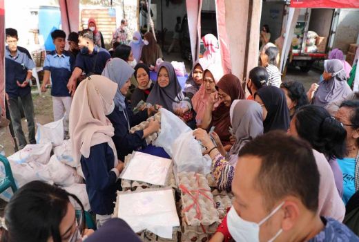 Tekan Inflasi, Pemkot Malang Gelar Operasi Pasar, Mak-Mak Silakan Merapat - GenPI.co JATIM