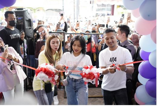 Buka Gerai Baru, Sumber Cuan Crazy Rich Surabaya Bertambah - GenPI.co JATIM
