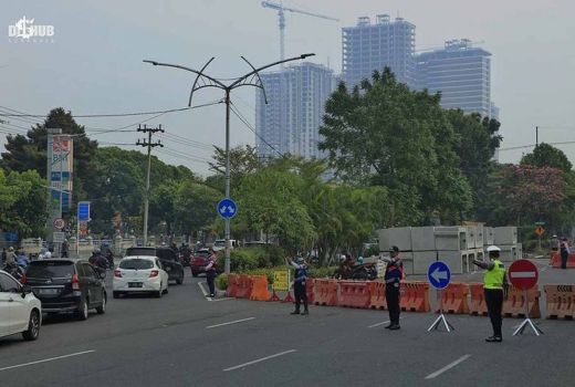 Pengumuman! Hindari Jalan A Yani Surabaya, Ada Pembangunan U Ditch - GenPI.co JATIM