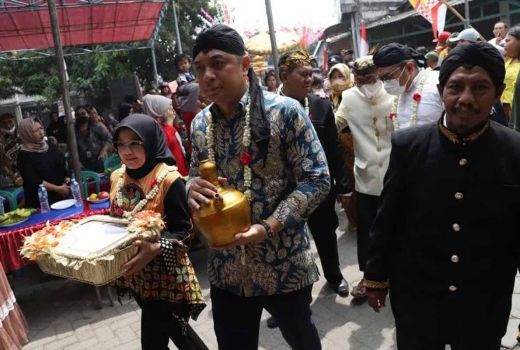 Meriahnya Sedekah Bumi di Surabaya, Eri Cahyadi Beri Pesan Penting - GenPI.co JATIM