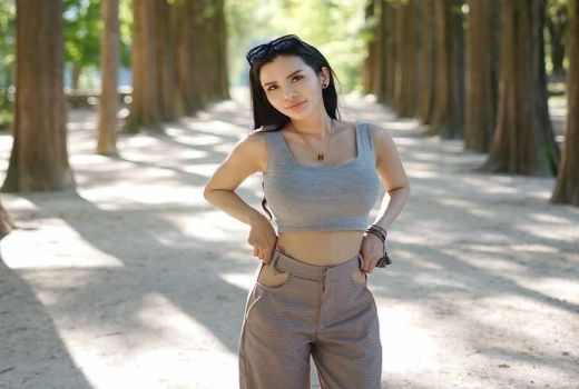 Maria Vania Kasih Bocoran Kriteria Pria Idaman, Wajib Pekerja Keras - GenPI.co JATIM
